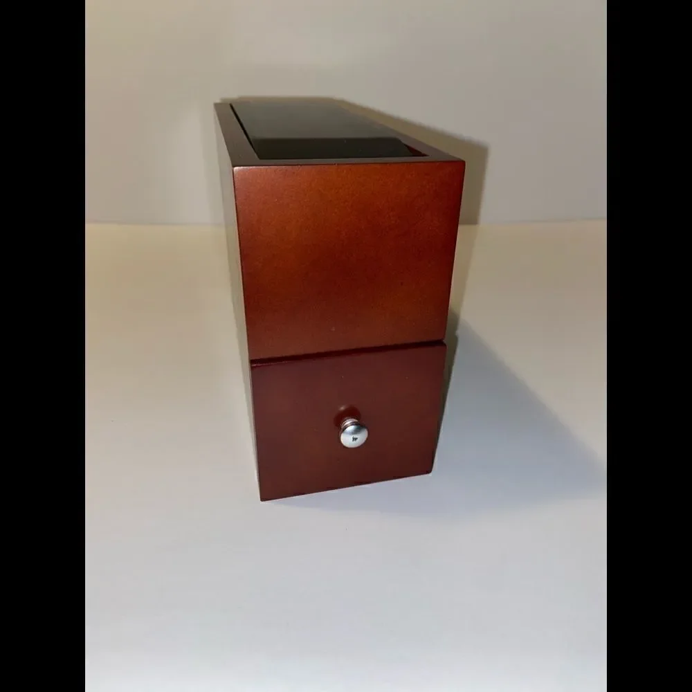 ‎Vintage Art mall of America Vintage Wooden collectible Keepsake box